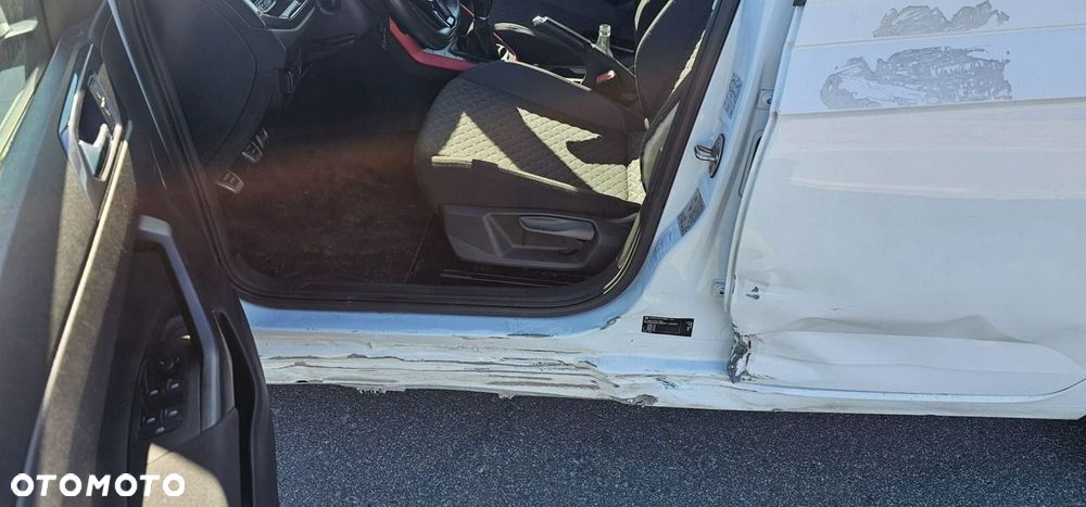 Volkswagen Polo - 26