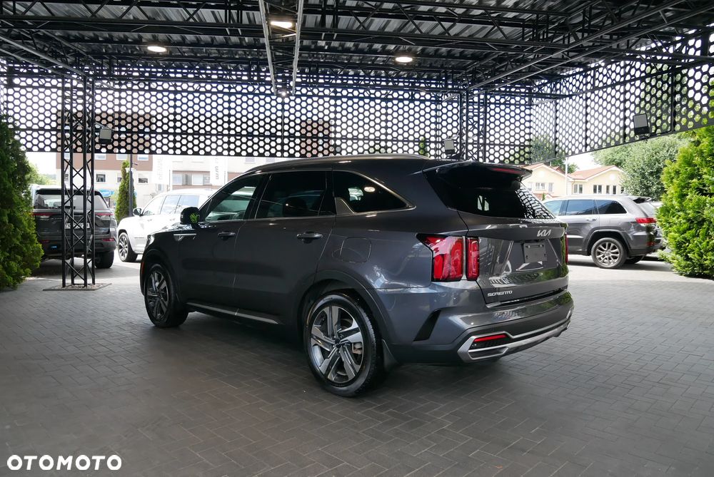 Kia Sorento 1.6T-GDI PHEV AWD OPF Platinum - 4