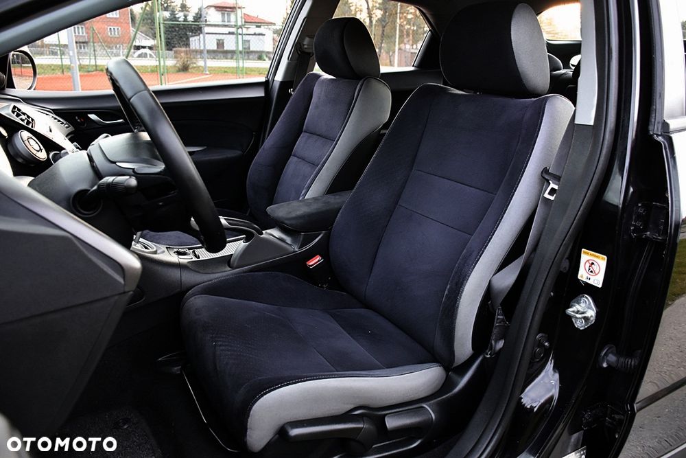 Honda Civic 1.8i-VTEC 50 Jahre Edition - 7