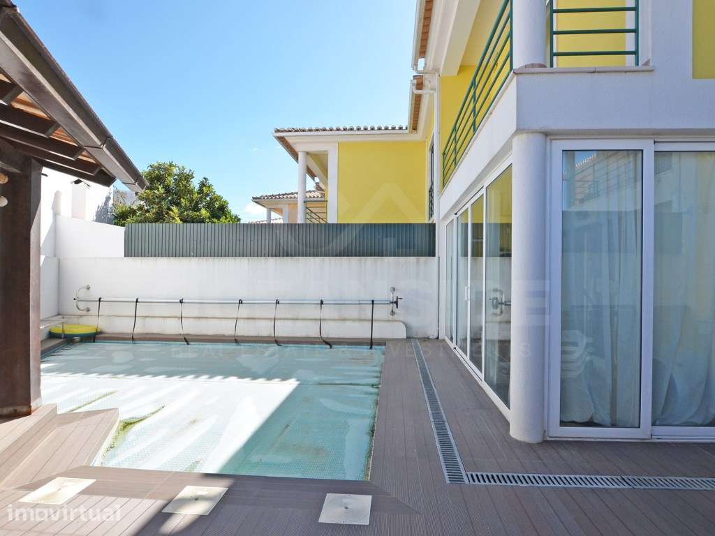 Moradia T4+2 com piscina na Urb. Lombas (São Domingos de Rana) - Grande imagem: 4/41