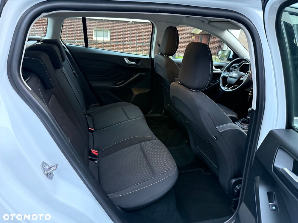 Ford Focus Turnier 1.5 EcoBlue Start-Stopp-System TREND - 8