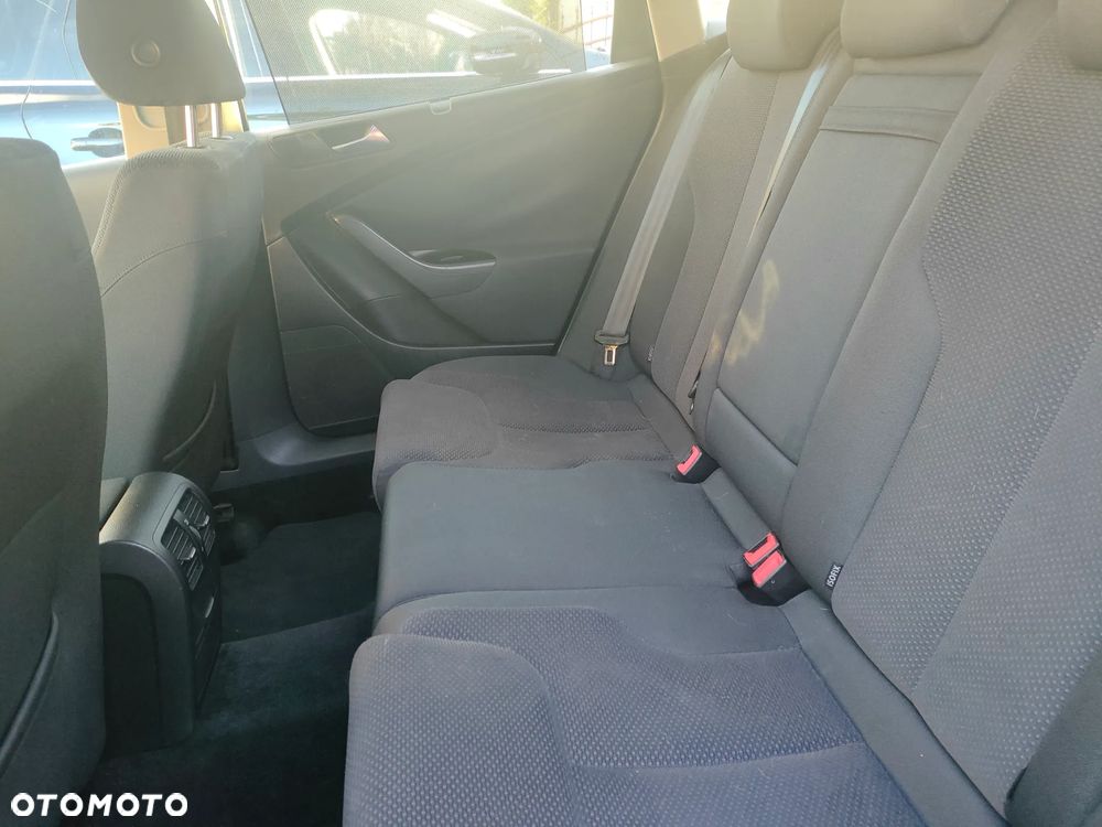 Volkswagen Passat 2.0 TDI DPF Comfortline DSG - 18