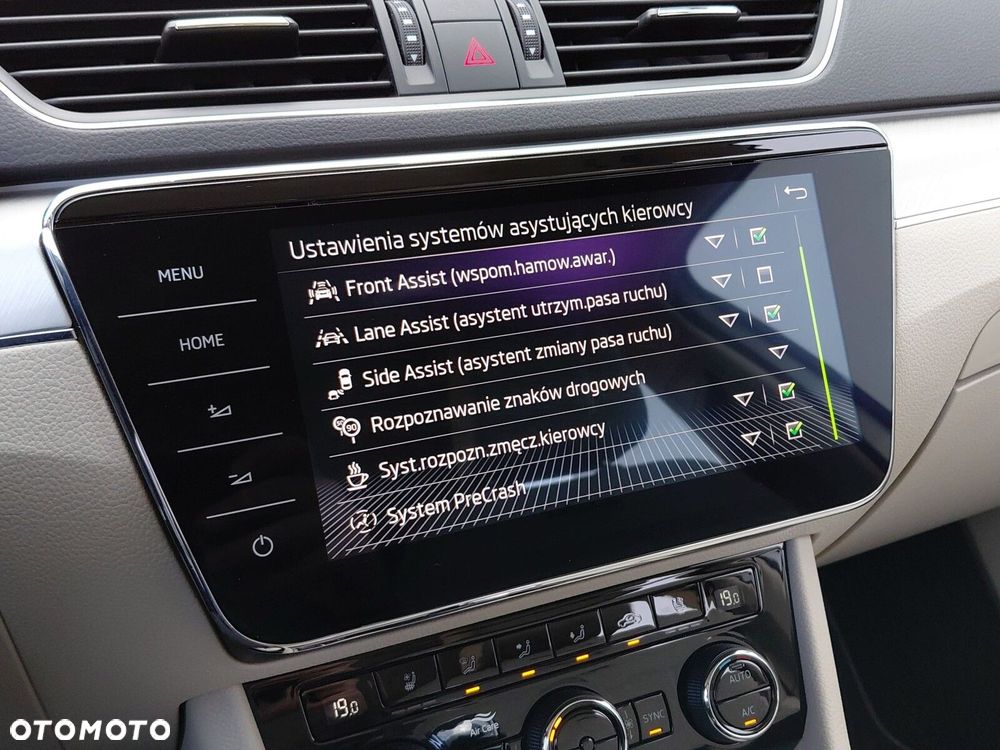 Skoda Superb 2.0 TSI L&K DSG - 35