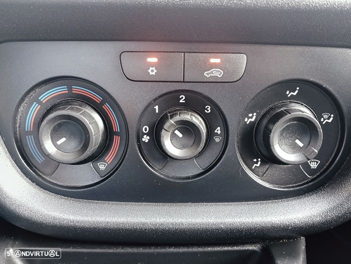 Fiat DOBLO CARGO1.3 MJ EASY 3Lugares - 39