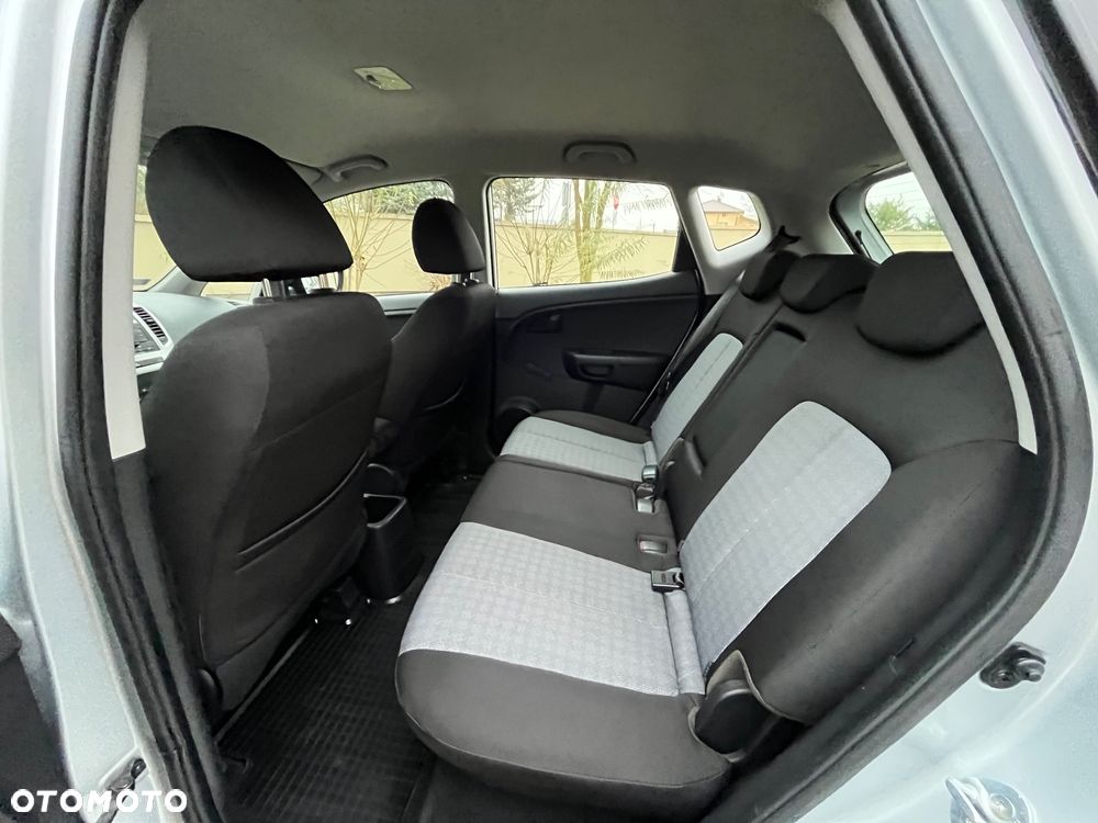 Kia Venga 1.4 M - 35