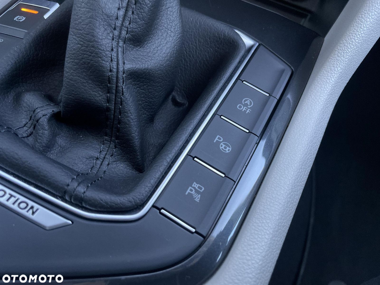 Volkswagen Tiguan - 33
