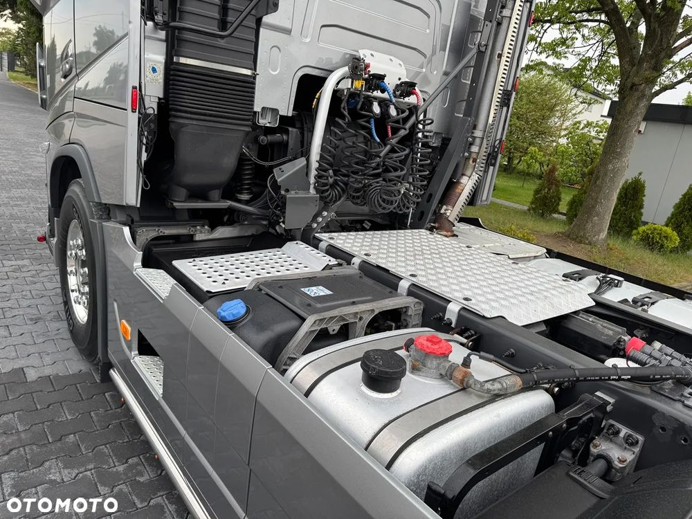 Volvo FH 500 /6X4 /BEZ I-SAVE/PODNOSZONA OŚ/REGULOWANE SIODŁO/CAŁE NA PODUCHACH/ RETARDER / Z NIEMIEC - 23