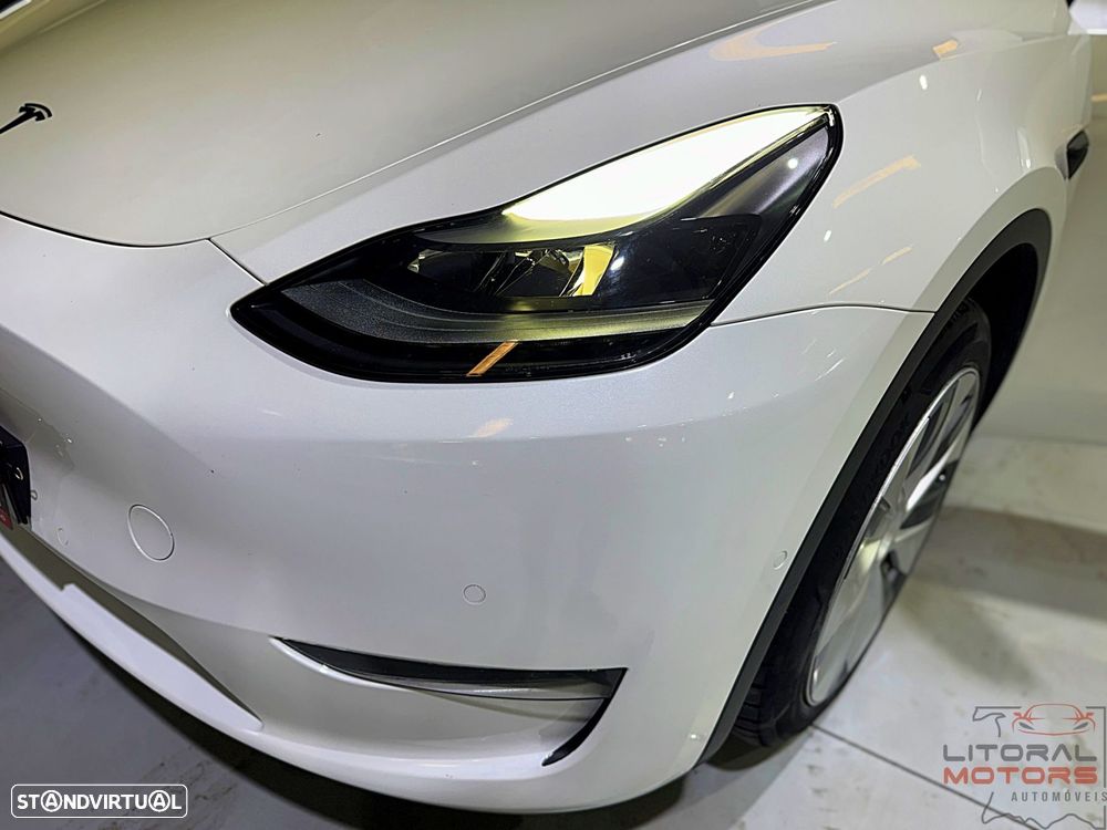 Tesla Model Y Long Range Dual Motor AWD - 6