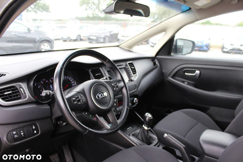 Kia Carens 1.6 GDI XL - 19