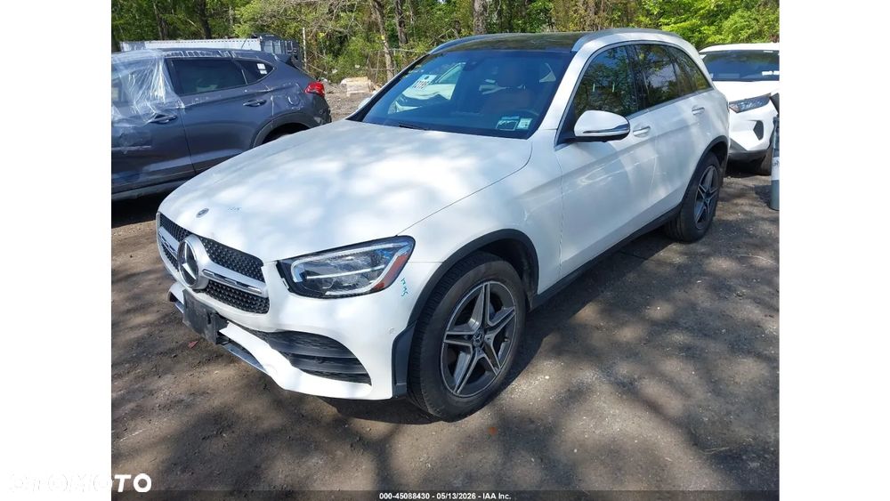 Mercedes-Benz GLC 300 4Matic 9G-TRONIC AMG Line - 1
