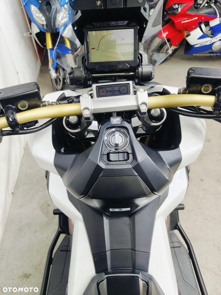 Honda X-ADV - 12