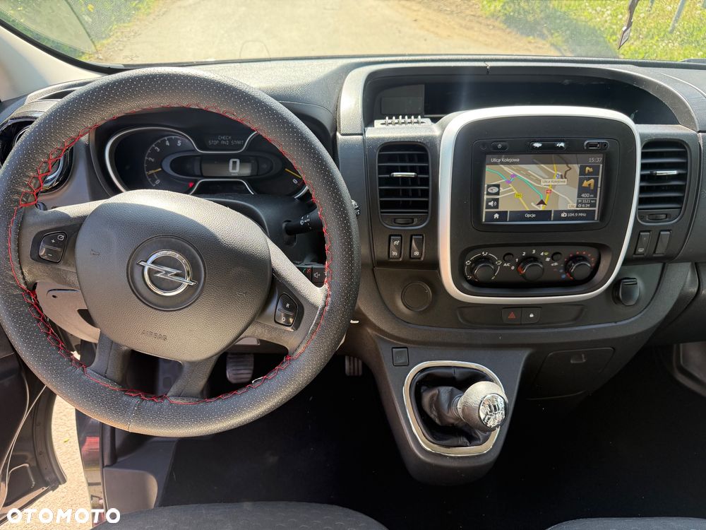 Opel Vivaro - 10