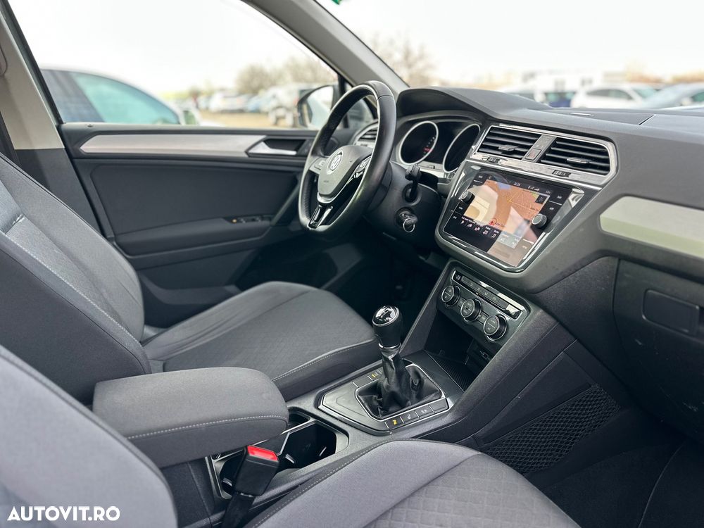 Volkswagen Tiguan Allspace 2.0 TDI SCR Comfortline - 5