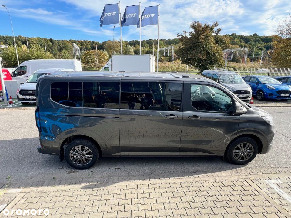 Ford Tourneo Custom - 4