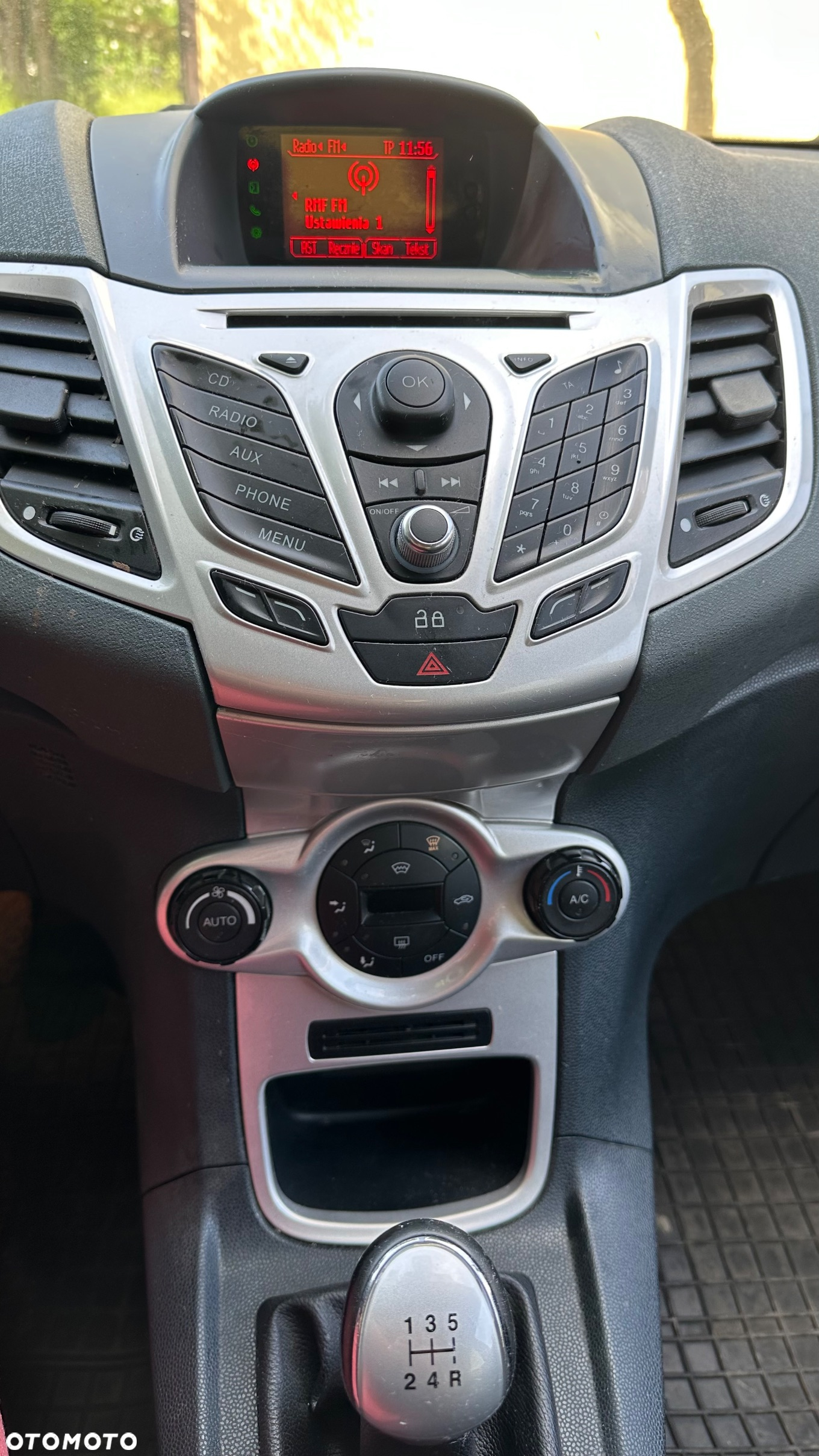 Ford Fiesta 1.4 Titanium - 11