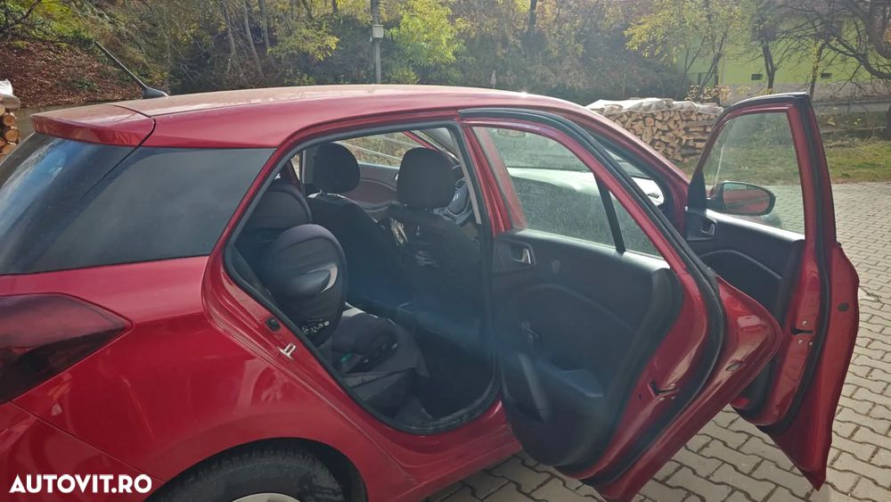 Hyundai i20 ver-1-2-l-84cp-5dr-comfort - 3