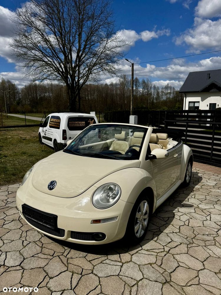 Volkswagen New Beetle 1.8 - 9