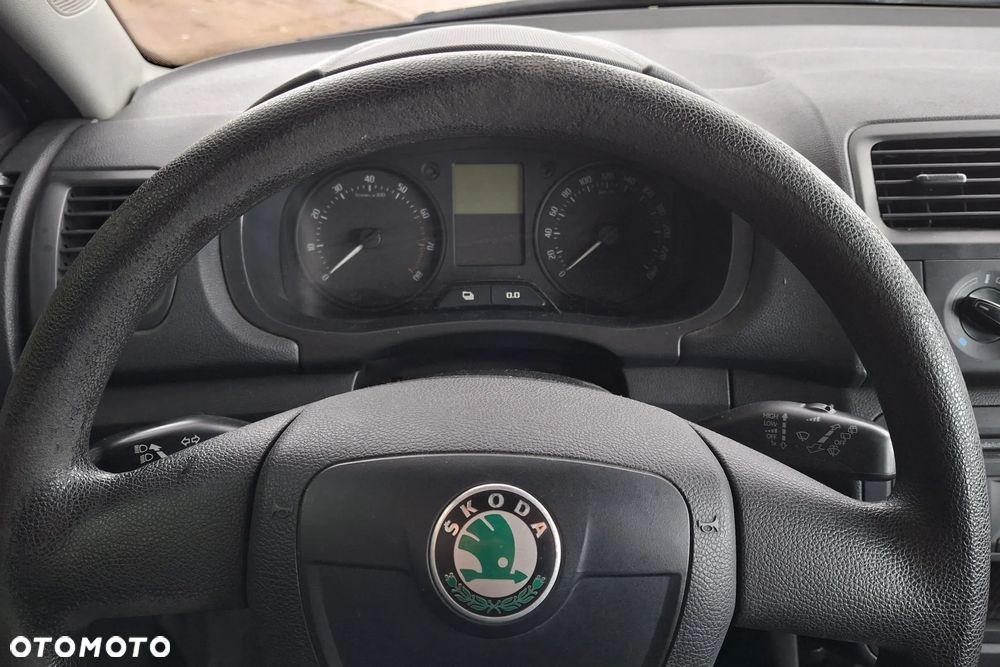 Skoda Fabia 1.2 TSI Active DSG - 9