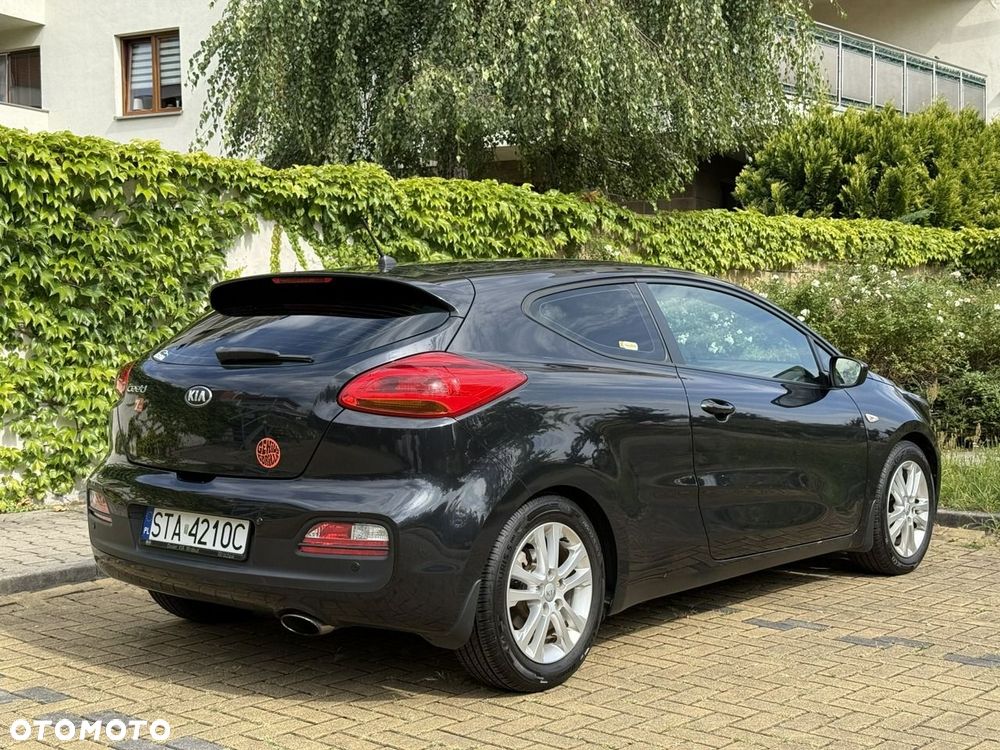 Kia Ceed - 16