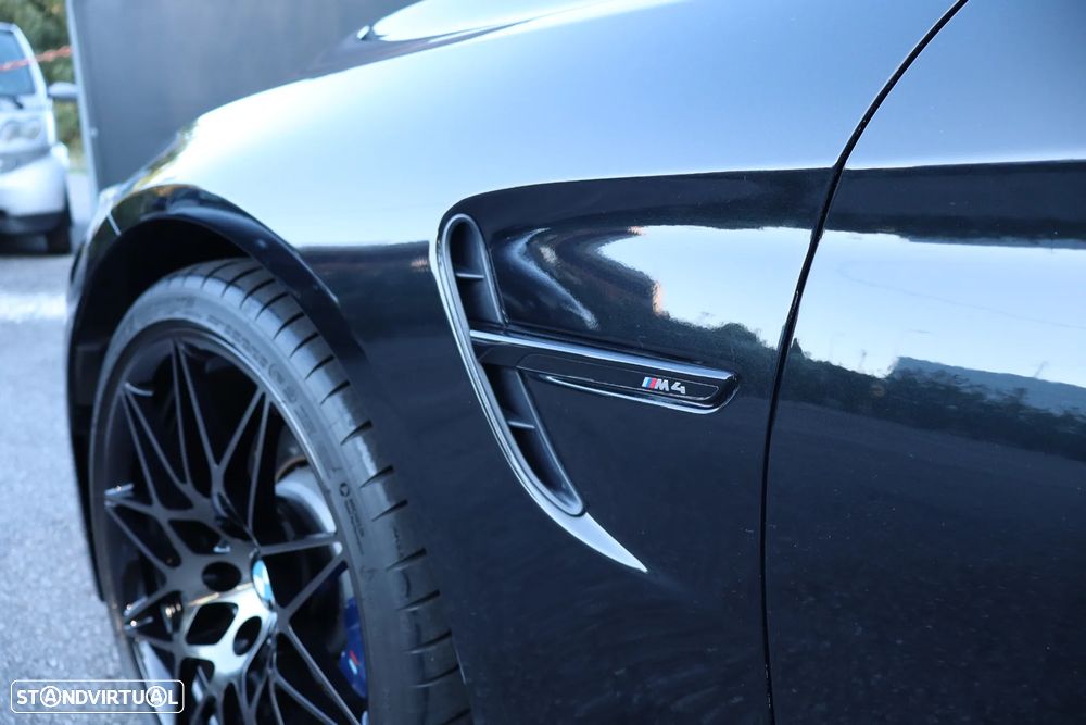 BMW M4 DKG Competition - 10