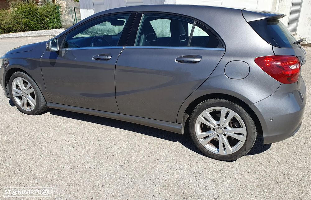 Mercedes-Benz A 220 - 5