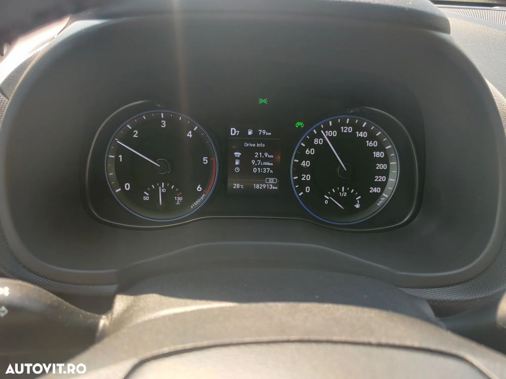Hyundai KONA - 19