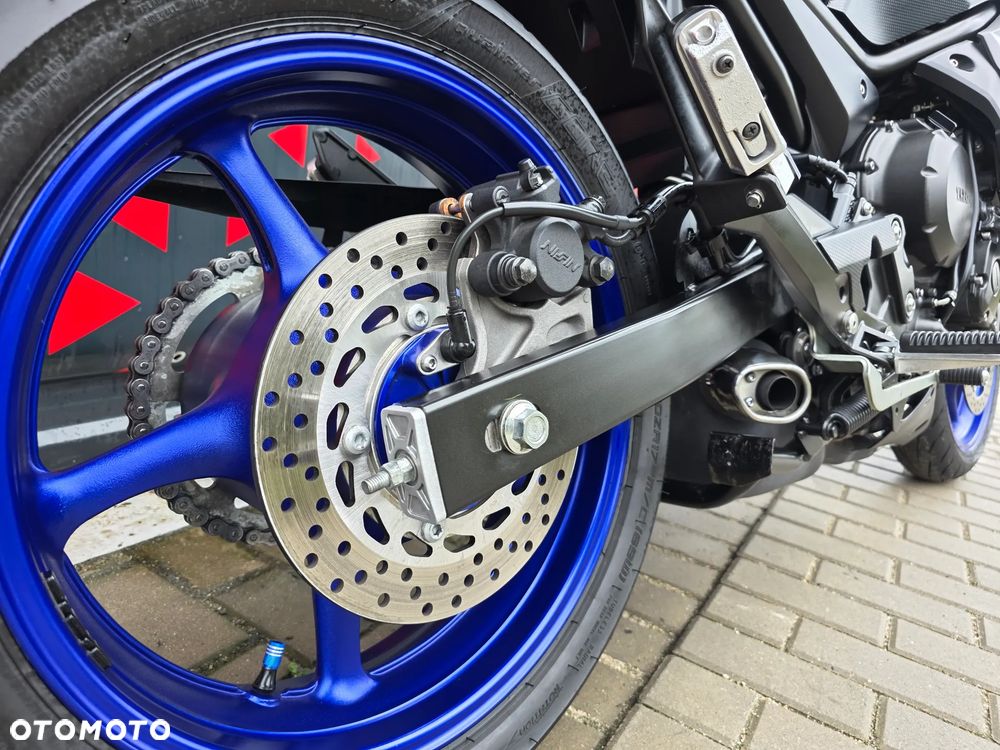 Yamaha XJ - 22