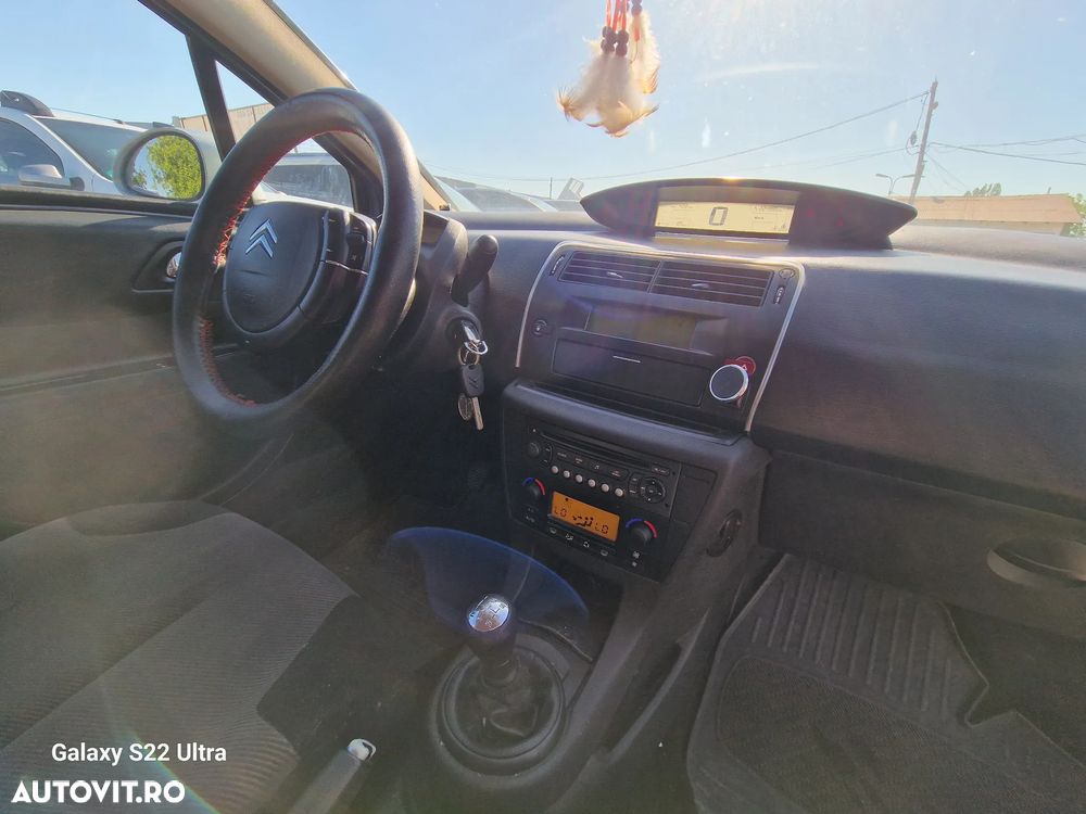 Citroën C4 1.6 HDI FAP Confort - 12