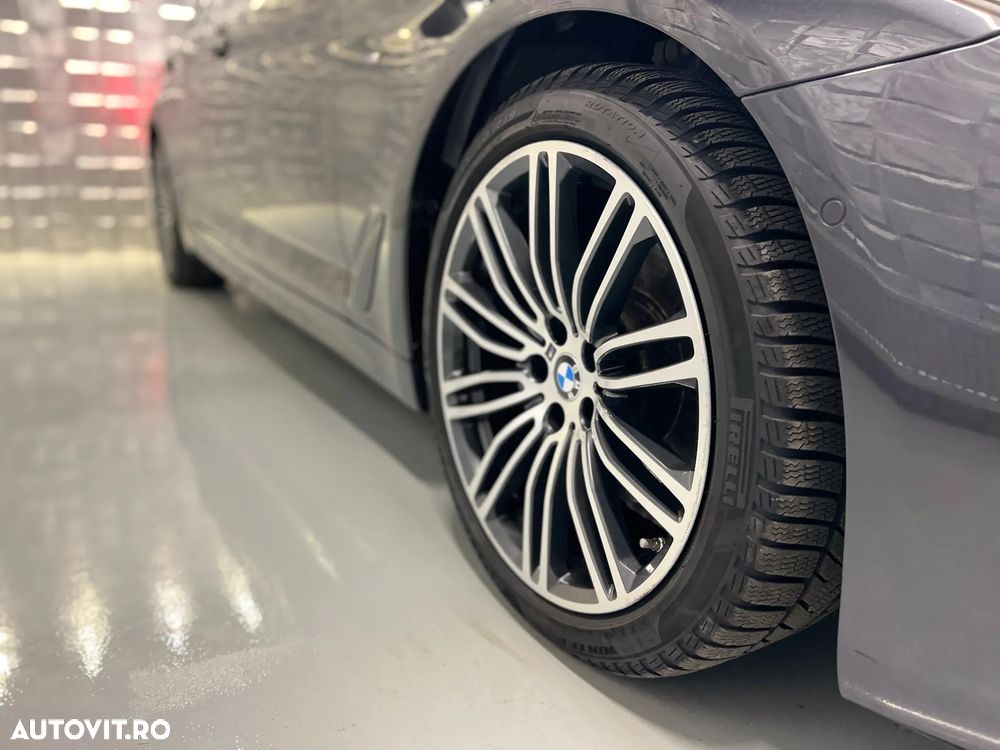 BMW Seria 5 520d xDrive AT - 8