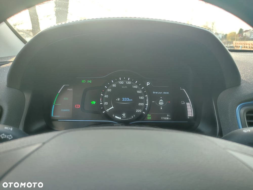 Hyundai IONIQ Hybrid Platinum - 21