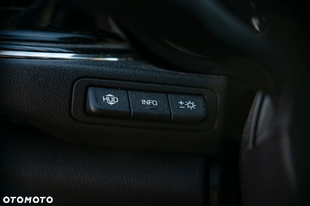 Opel Insignia 2.0 CDTI 4x4 GSi S&S - 18