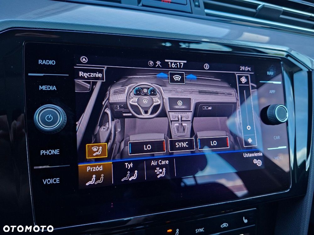 Volkswagen Passat - 24