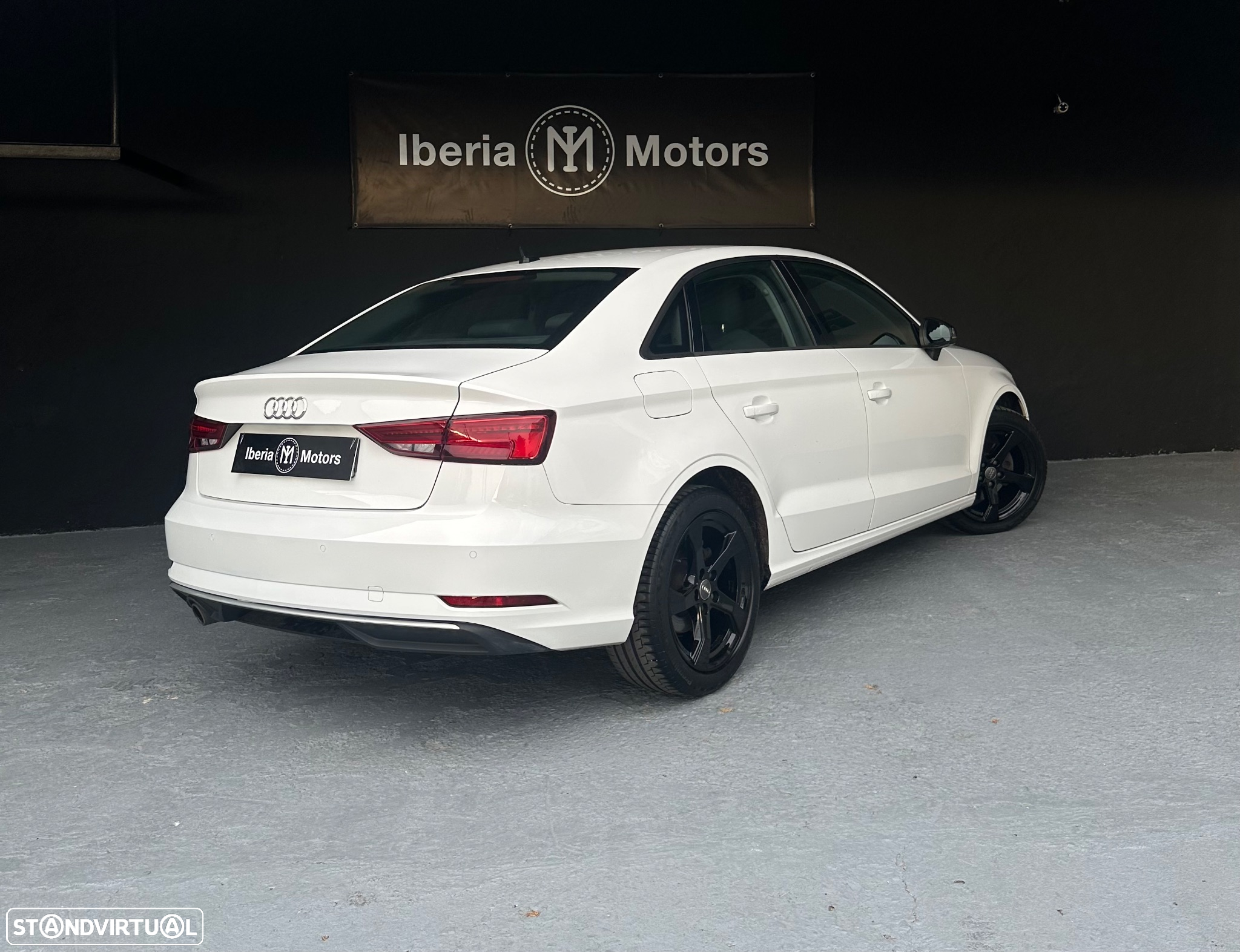 Audi A3 Limousine 30 TFSI Design - 10