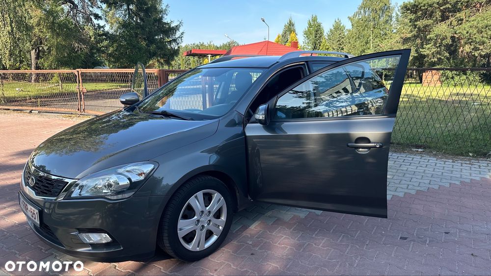 Kia Ceed - 3