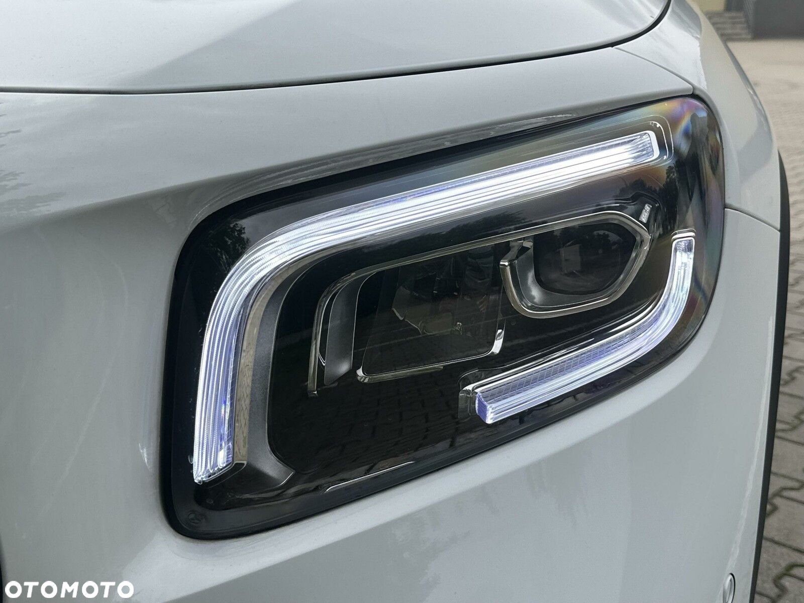 Mercedes-Benz GLB - 12