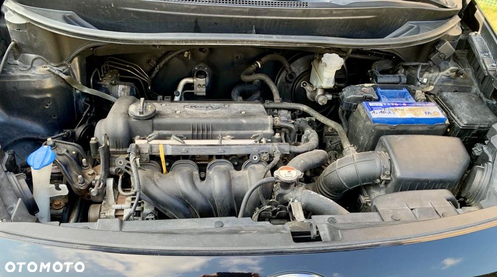 Kia Rio 1.4 Edition 7 - 14