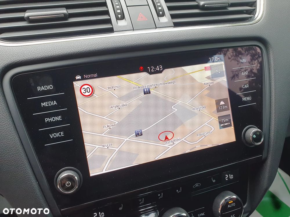 Skoda Octavia 2.0 TDI 4x4 DSG RS - 16