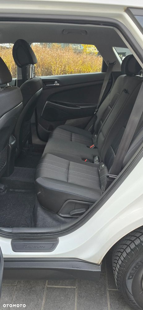 Hyundai Tucson 1.7 CRDI BlueDrive Comfort 2WD - 15