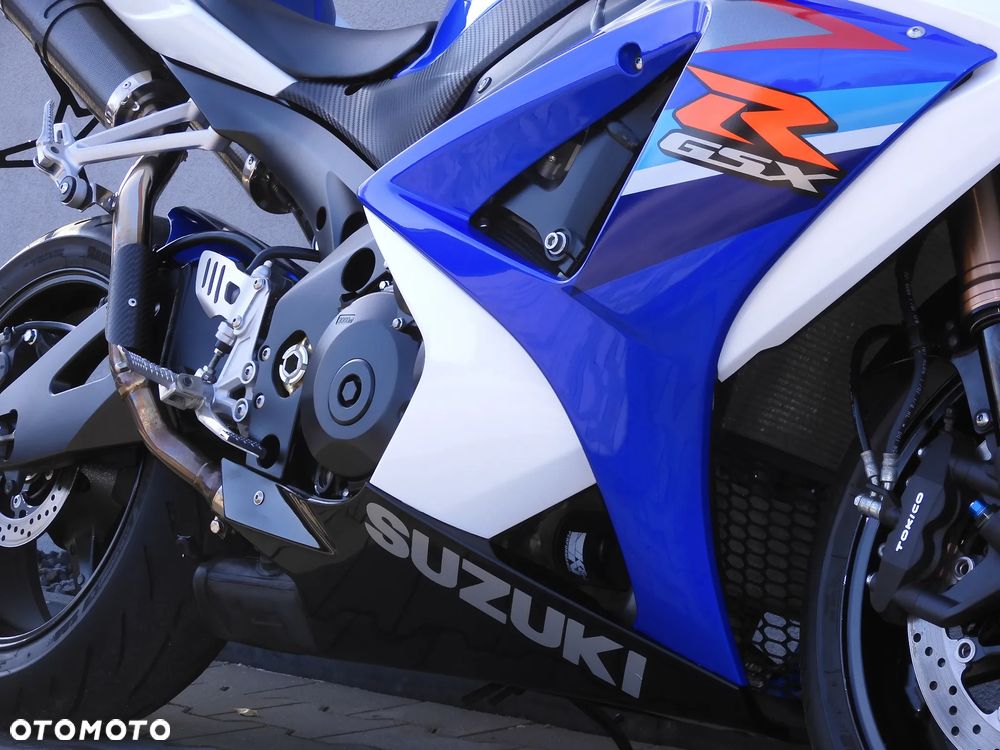 Suzuki GSX-R - 16
