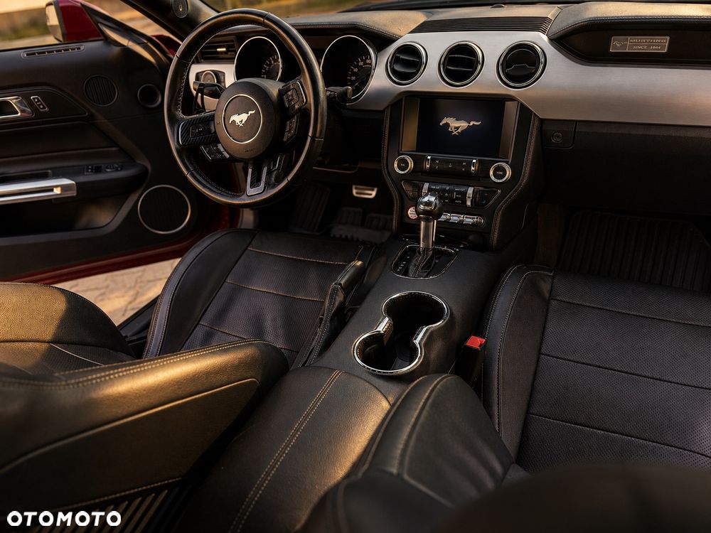 Ford Mustang - 18