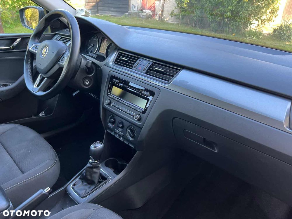 Skoda RAPID - 7