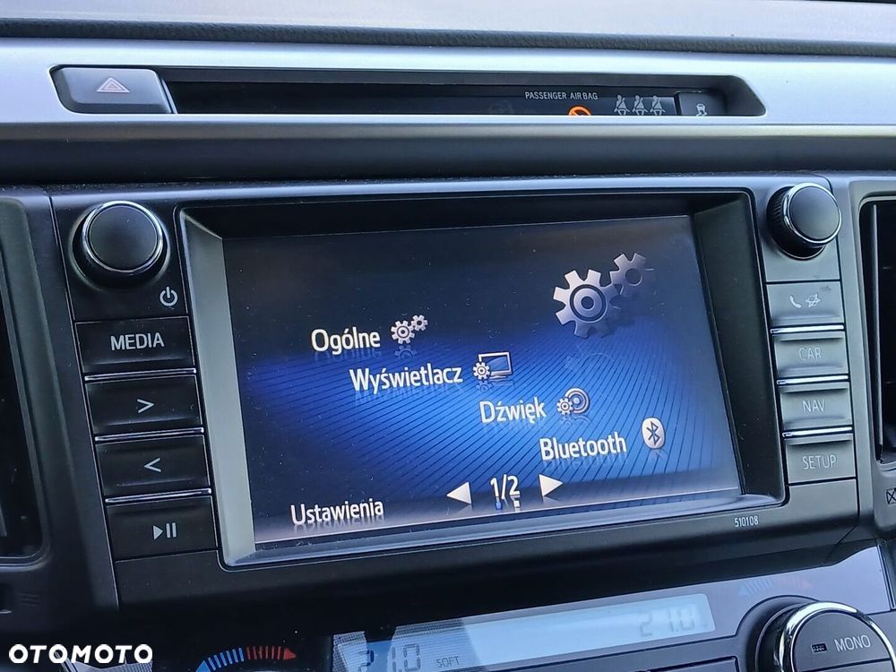 Toyota RAV4 Hybrid Premium 4x2 - 16