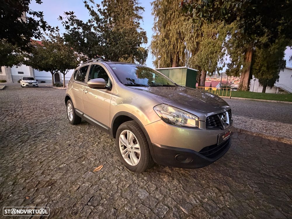 Nissan Qashqai - 1