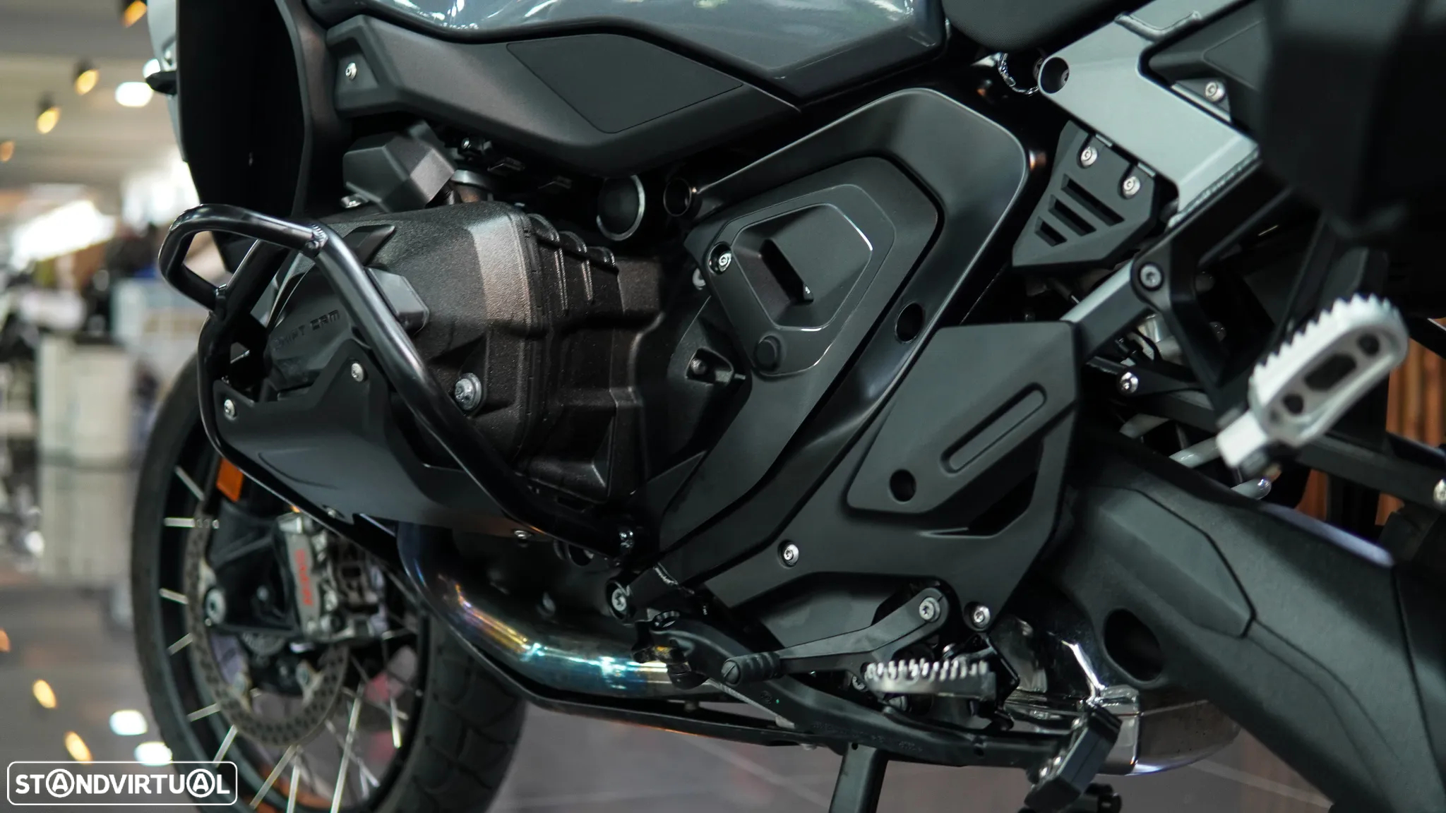 BMW R 1300 GS Adventure TRIPLE BLACK C/ AKRAPOVIC - 40