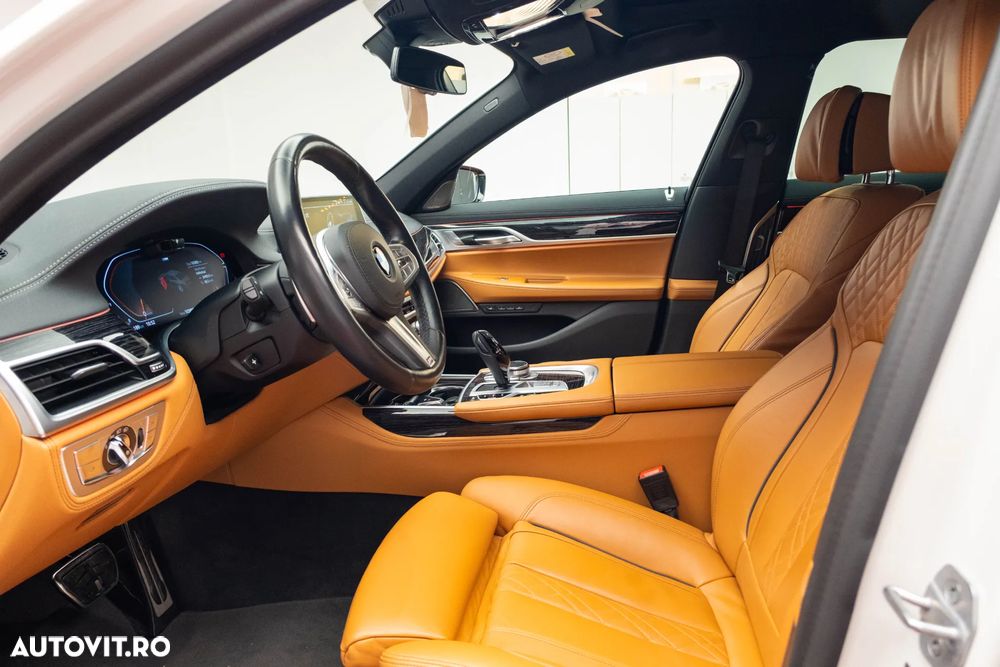 BMW Seria 7 730d xDrive MHEV - 19