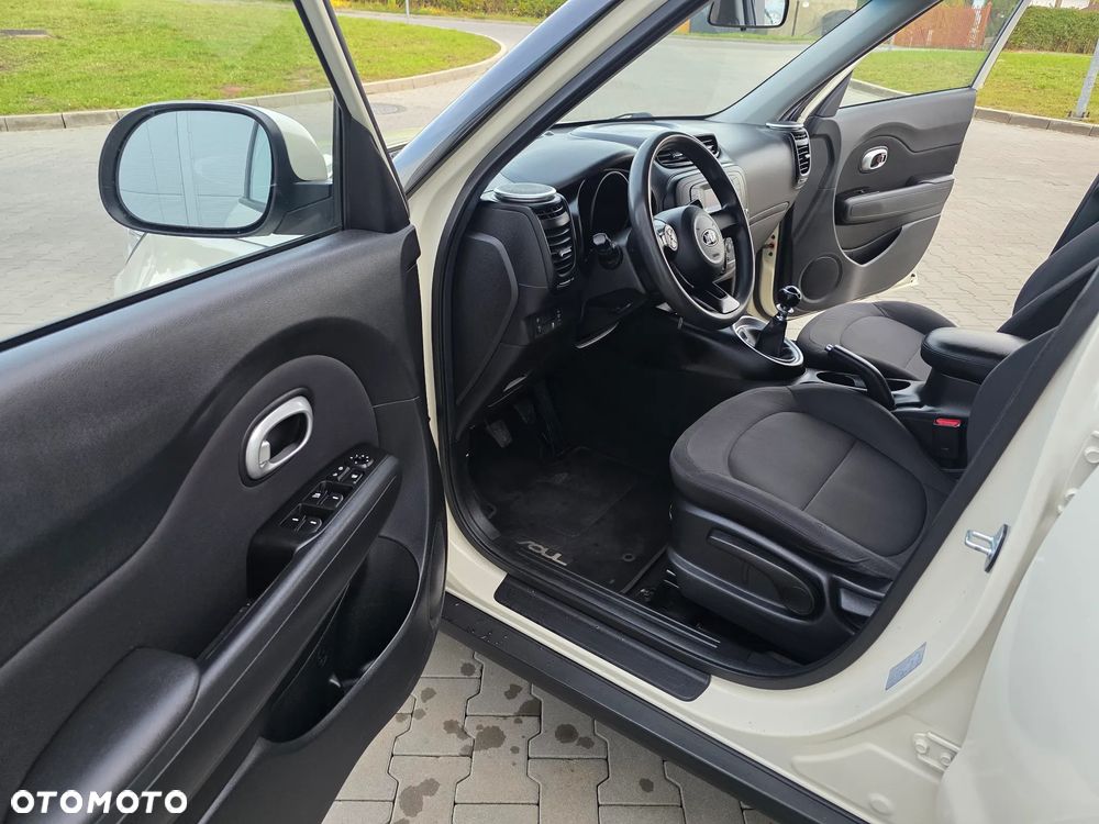 Kia Soul 1.6 GDI White&Red Edition - 22