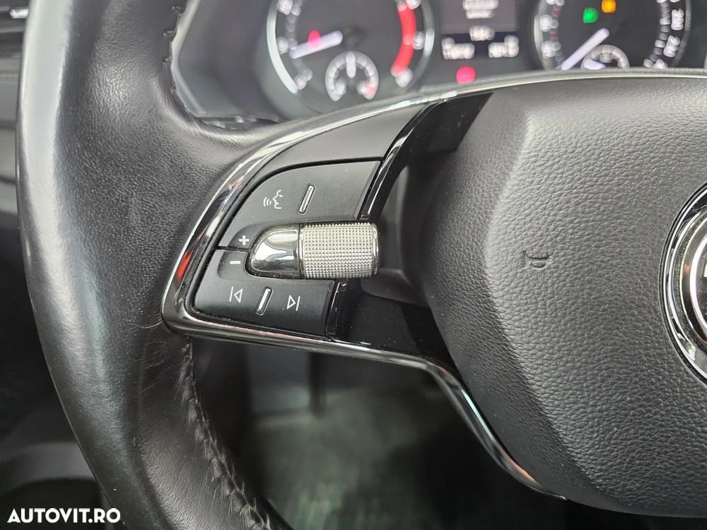 Skoda Octavia 1.5 TSI Ambition - 11