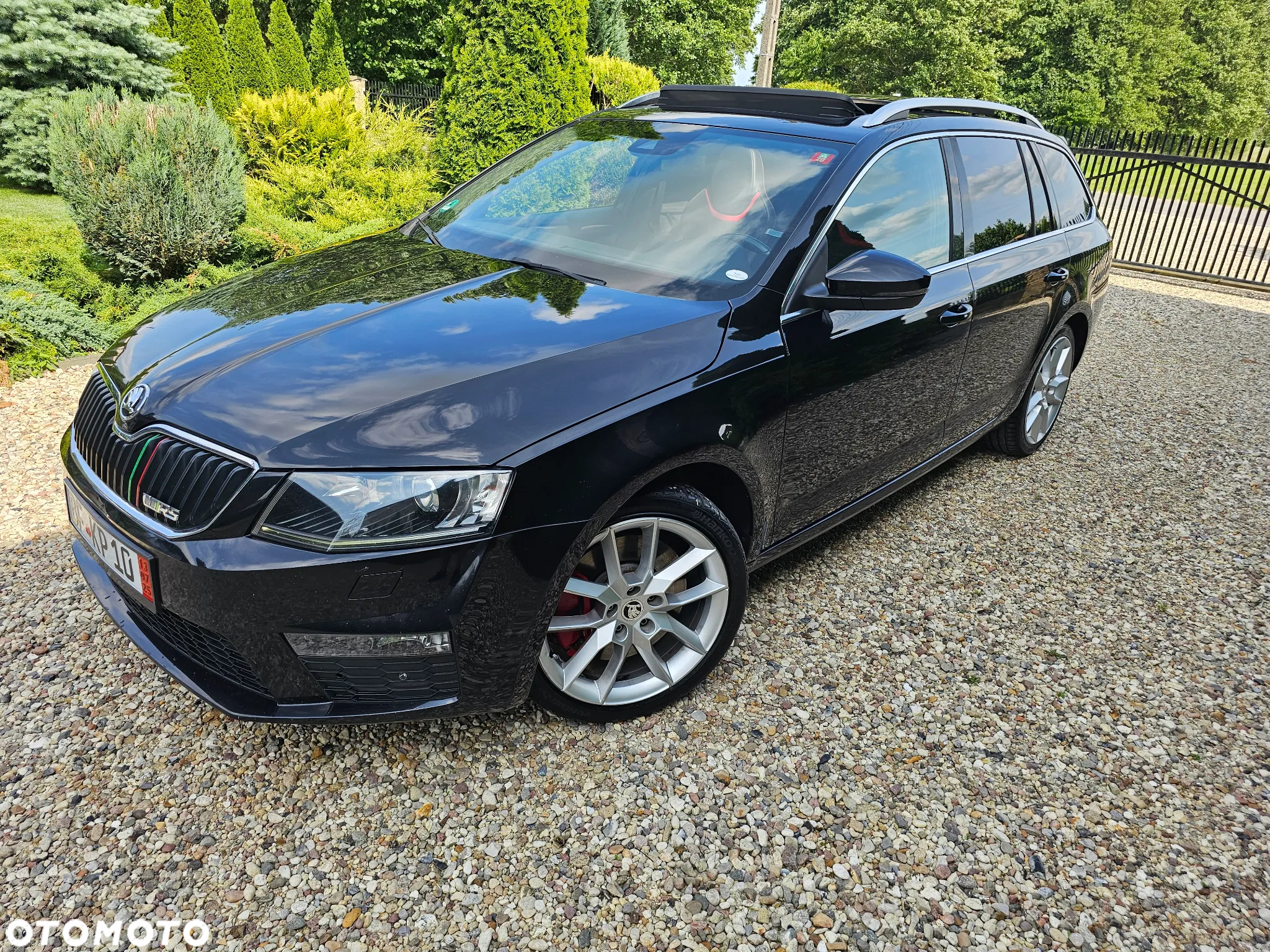 Skoda Octavia Combi 2.0 TDI DSG RS - 8