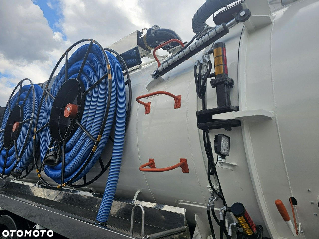 Volvo WUKO ROLBA ADR DO CZYSZCZENIA KANAŁÓW KOMBI - 16