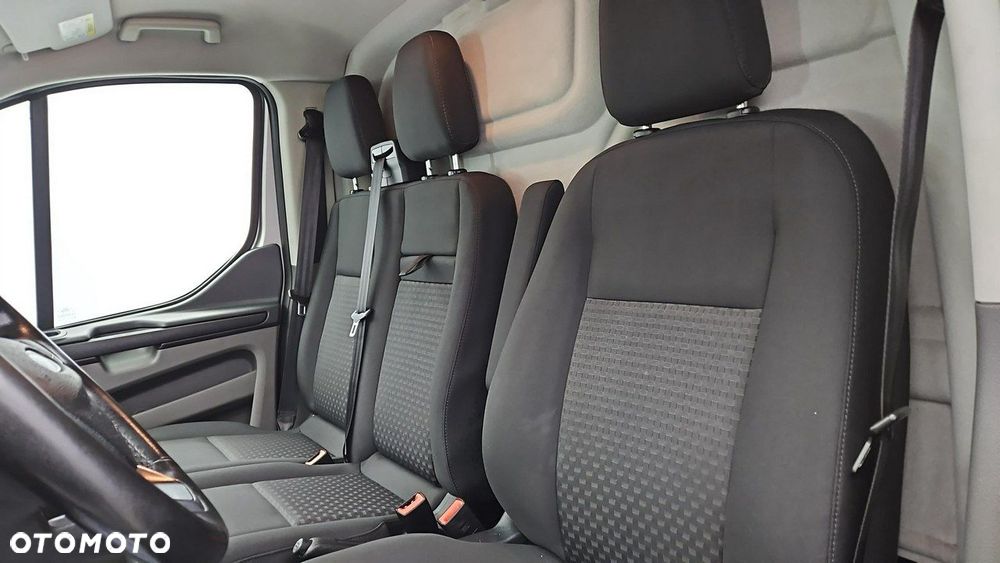 Ford Transit Custom - 11